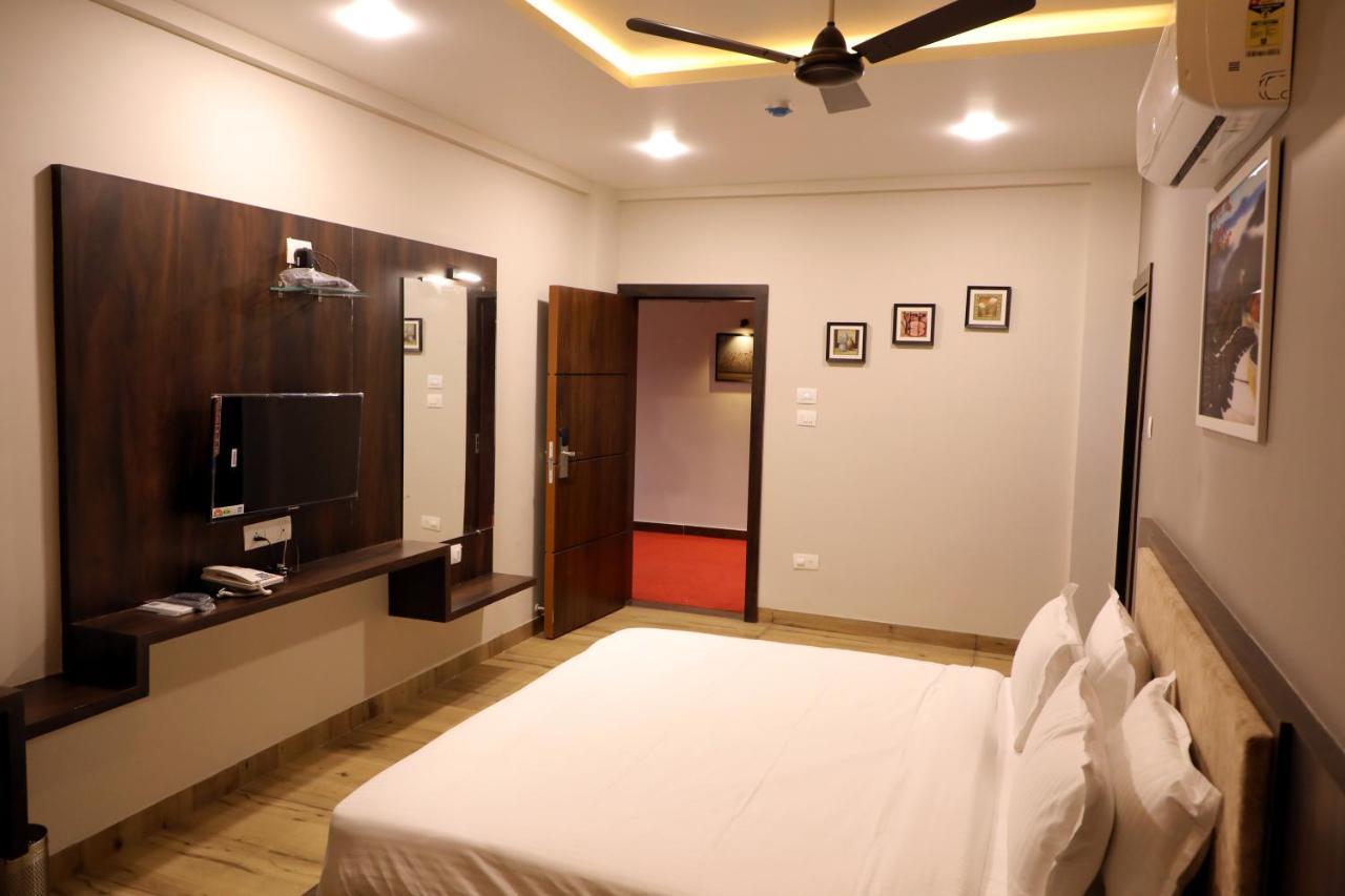 Hotel Nest Bhuj Exterior foto